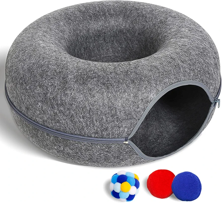 Round cat tunnel and toys